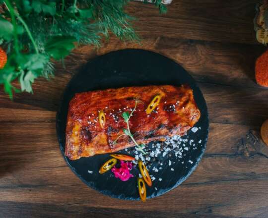 Scăriță de porc la cuptor cu livrare în Florești și Cluj-Napoca