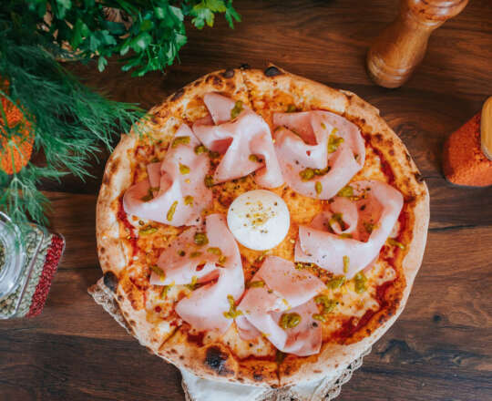 Pizza mortadella