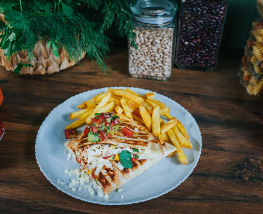 Quesadilla și cartofi prăjiți livrare Florești și Cluj-Napoca